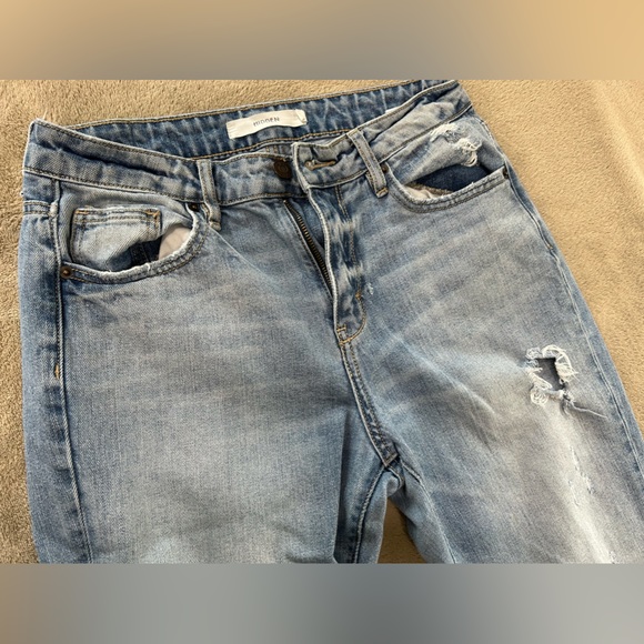 Hidden Tracey High Rise Distressed Jeans - Picture 4 of 10
